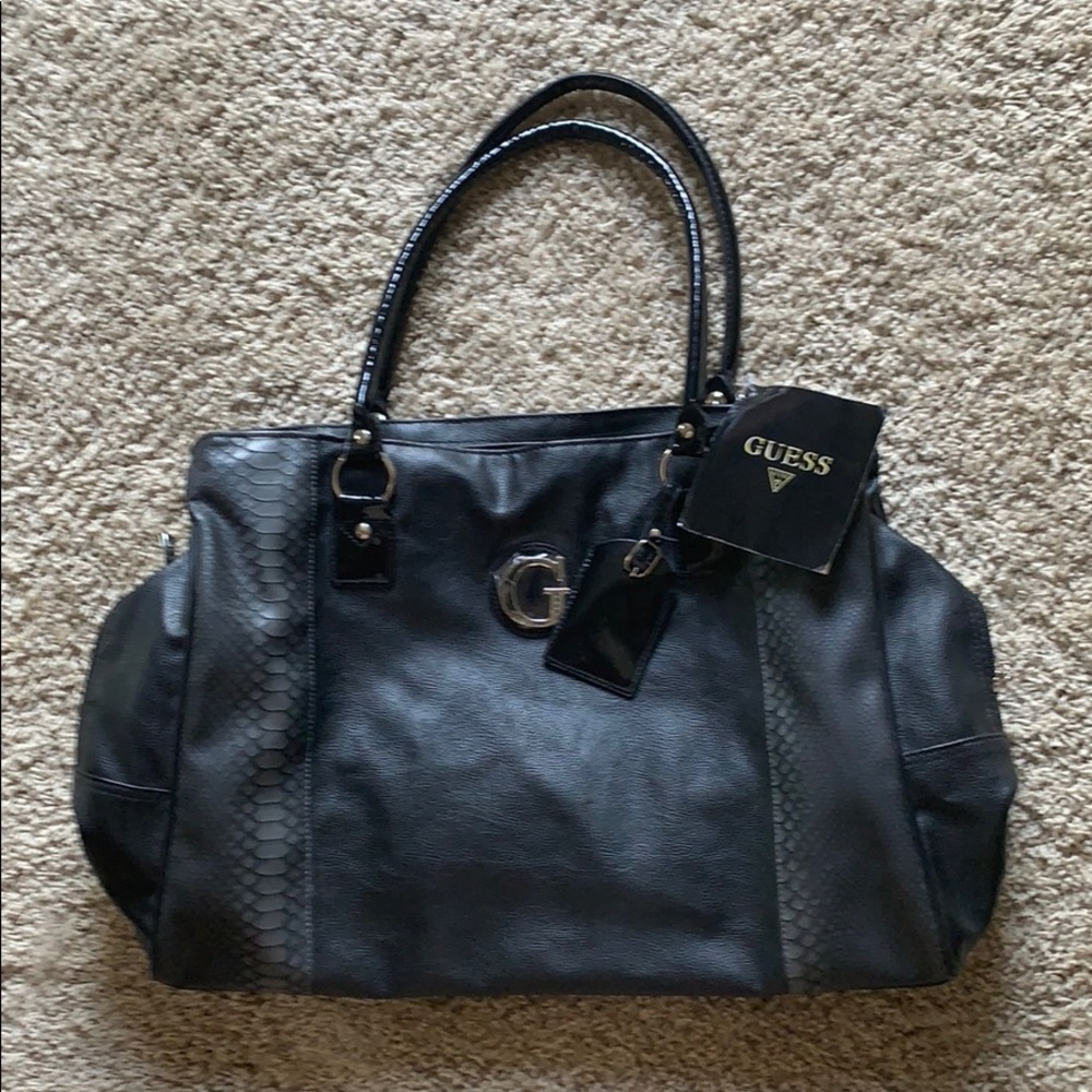 Guess travel/tote bag